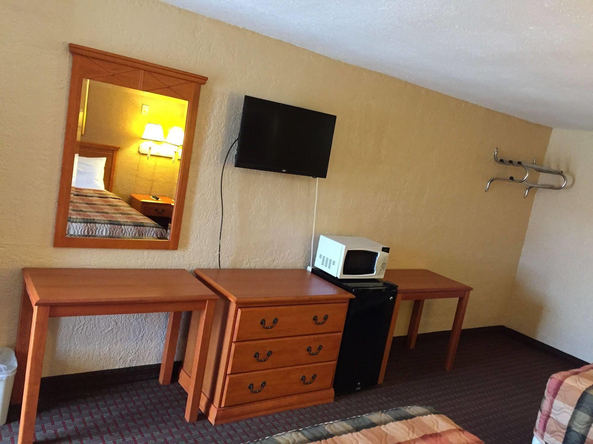 Deluxe Inn Lawton Kültér fotó